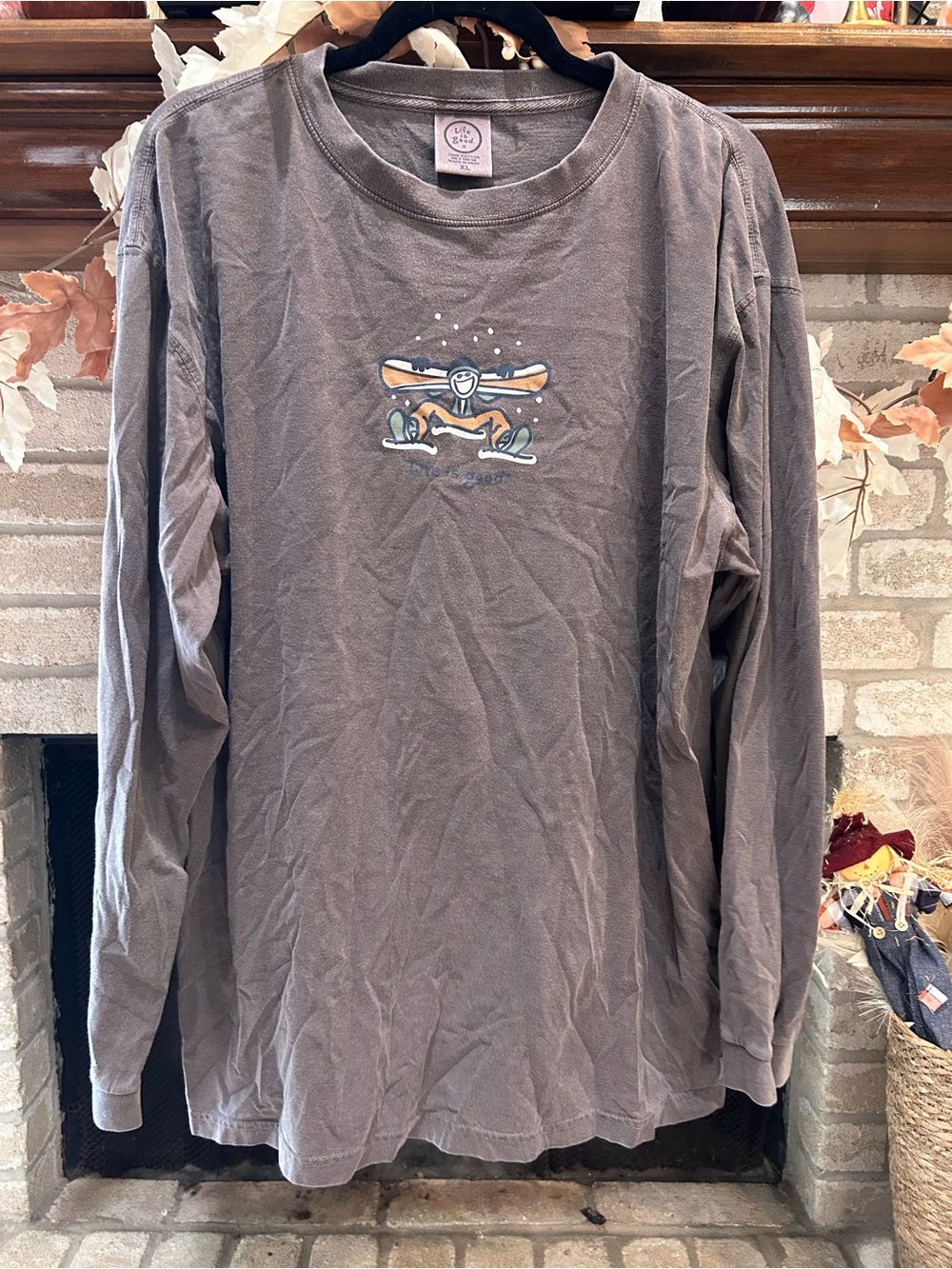 Life Is Good Men's Long Sleeve Tee in Gray with Canoe Graphic EUC